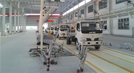 <a href=http://m.webezzouar.com/ssc target=_blank class=infotextkey>灑水車</a>圖片