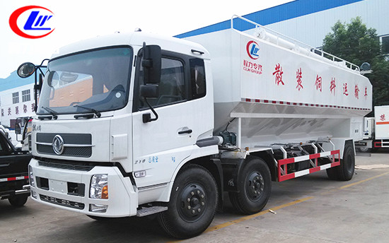 30立方東風(fēng)天錦小三軸<a href=http://m.webezzouar.com/siliaoche/ target=_blank class=infotextkey>飼料車</a>